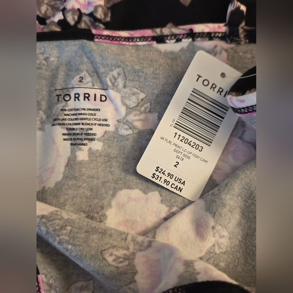 NWT Torrid Black Floral Studio Knit Swing Cami Color Red Rose Away Size 2 - Picture 9 of 14